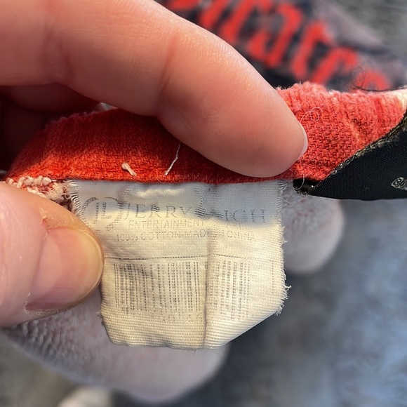 Disney pirates of the Caribbean dead man’s chest beach towel - Picture 8 of 8